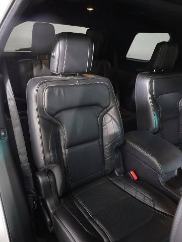 Certified 2018 Ford Explorer Platinum AWD/4WD image 10