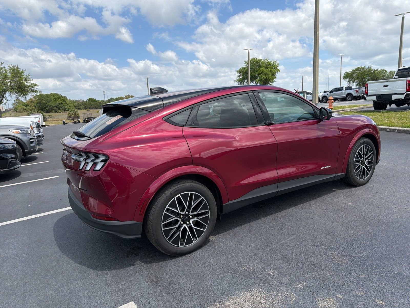 Certified 2025 Ford Mustang Mach-E Premium image 5