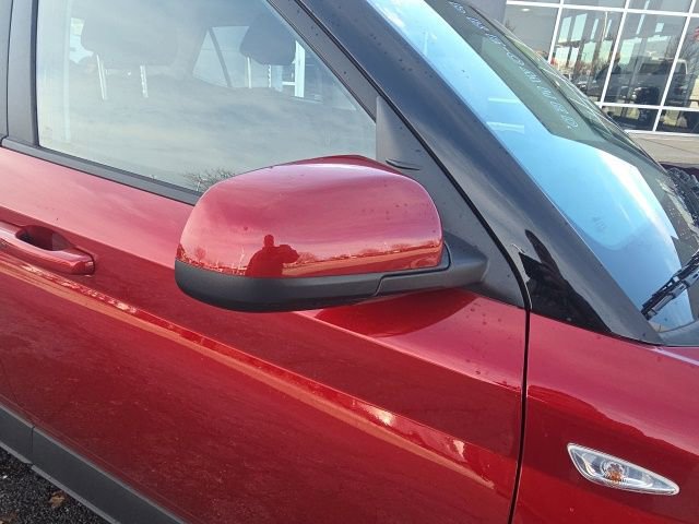 Used 2024 Hyundai Venue SEL image 7