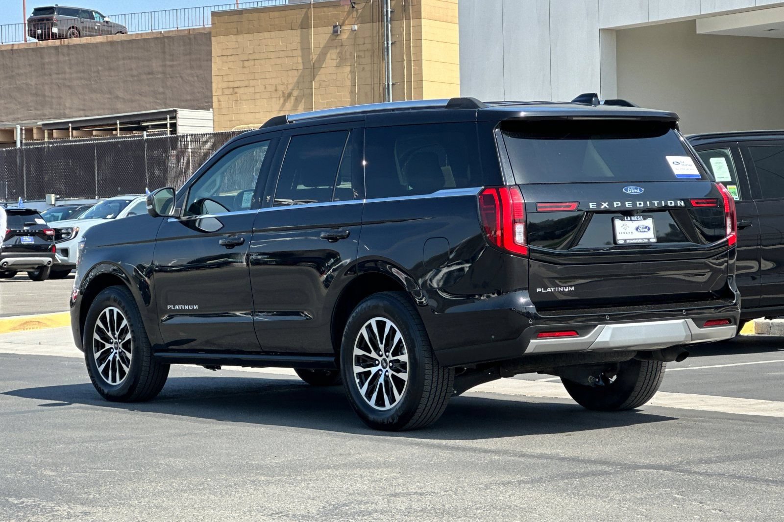 Certified 2025 Ford Expedition Platinum AWD/4WD image 5