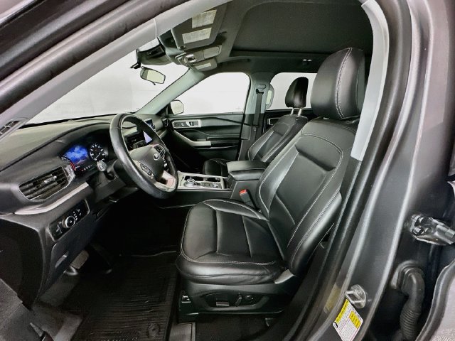 Certified 2023 Ford Explorer XLT w/ Equipment Group 202A AWD/4WD image 29