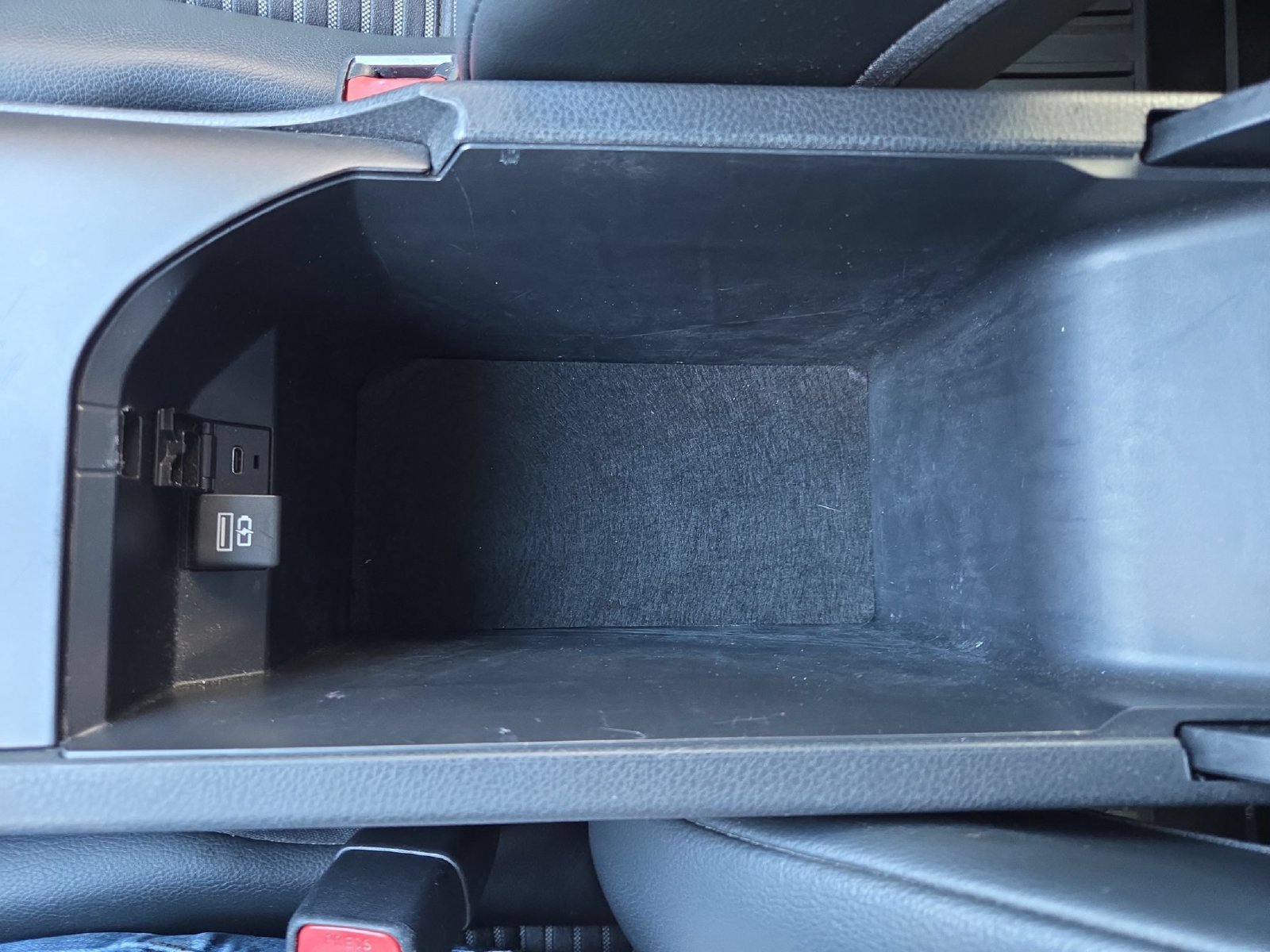 Used 2022 Toyota Camry SE FWD image 17