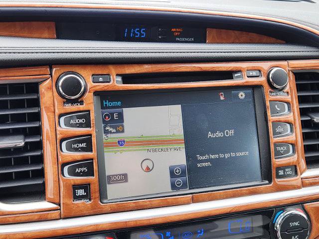 Used 2019 Toyota Highlander Limited Platinum FWD image 16
