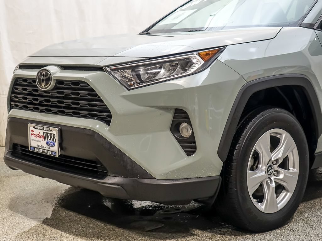 Used 2019 Toyota RAV4 XLE w/ All Weather Liner Package AWD/4WD image 3