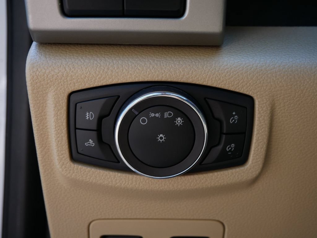 Certified 2019 Ford F150 Lariat AWD/4WD image 16