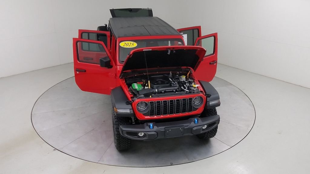 Used 2025 Jeep Wrangler Unlimited Rubicon 4xe w/ Convenience Group AWD/4WD image 47