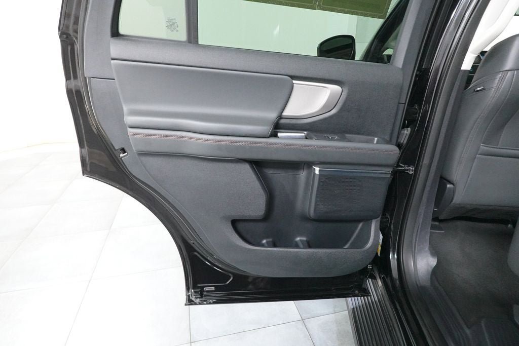 Certified 2025 Ford Expedition Active AWD/4WD image 28