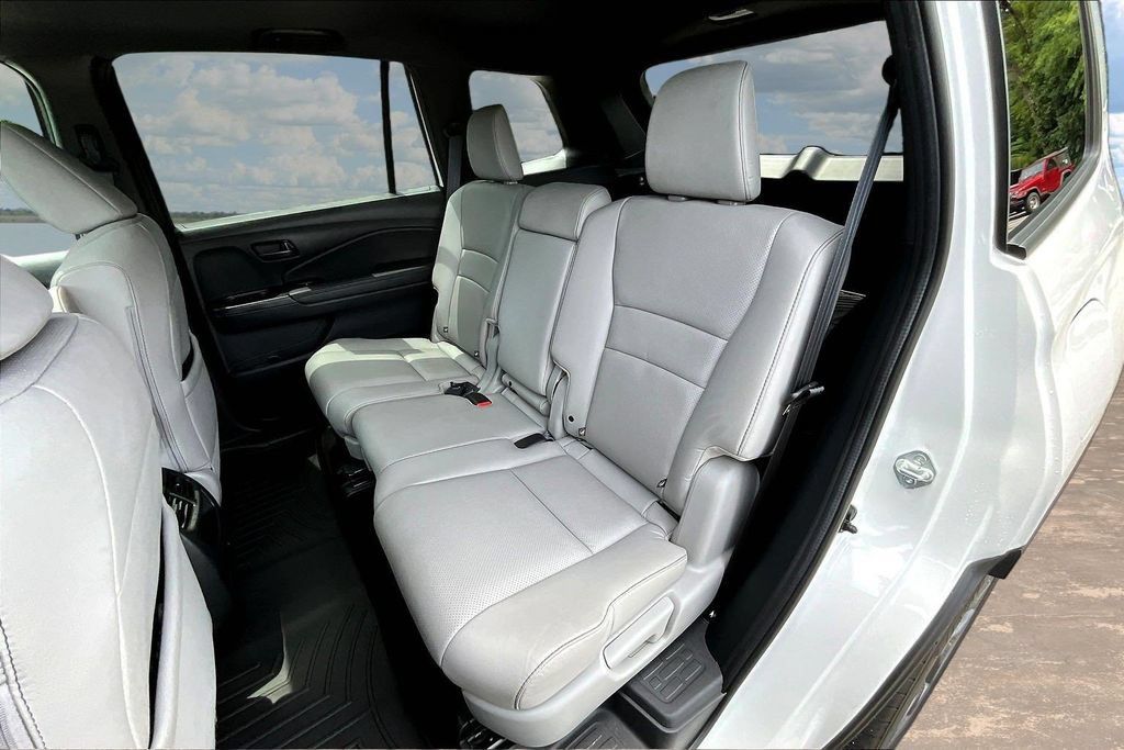 Used 2023 Honda Passport EX-L image 24
