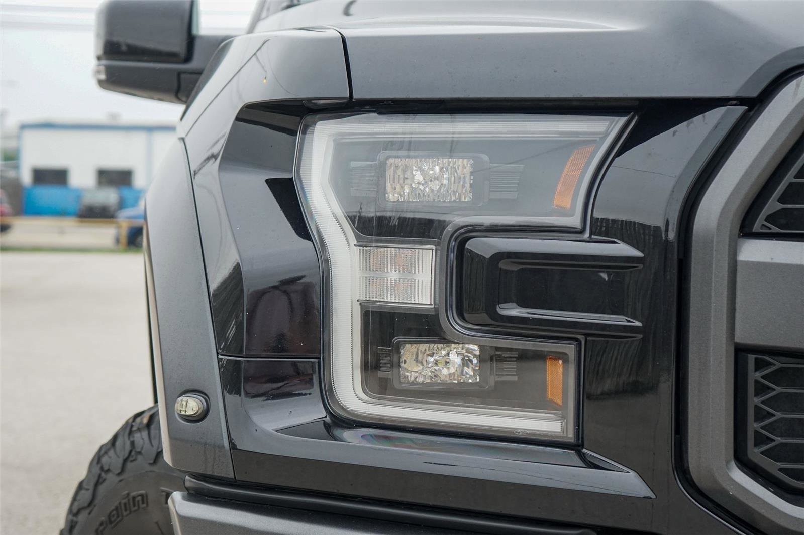 Certified 2019 Ford F150 Raptor w/ Equipment Group 802A Luxury AWD/4WD image 3