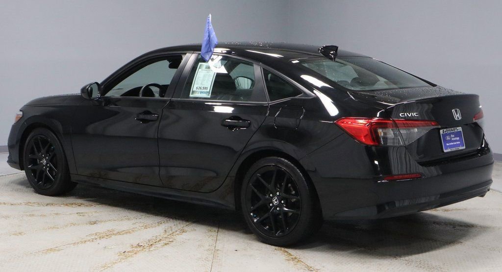 Used 2024 Honda Civic Sport image 3