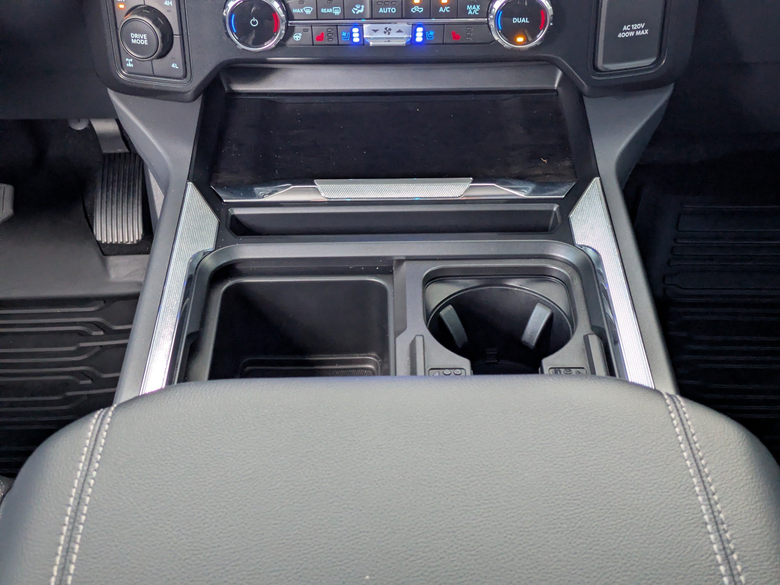 Certified 2024 Ford F250 Lariat w/ Lariat Ultimate Package AWD/4WD image 19