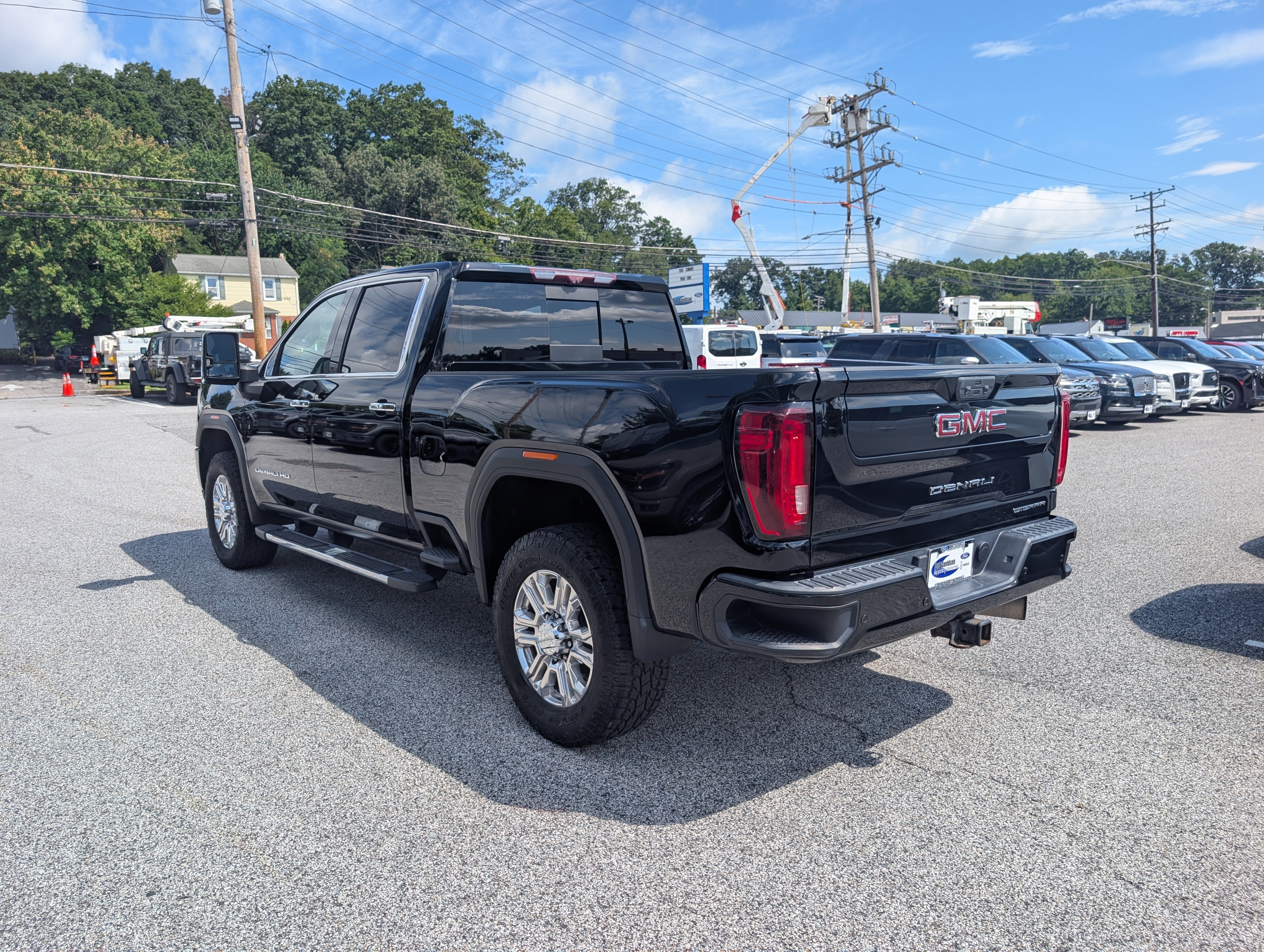 Used 2021 GMC Sierra 2500 Denali w/ Denali Ultimate Package AWD/4WD image 5