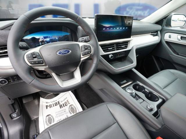 Certified 2025 Ford Explorer Active w/ Active Comfort Package AWD/4WD image 11