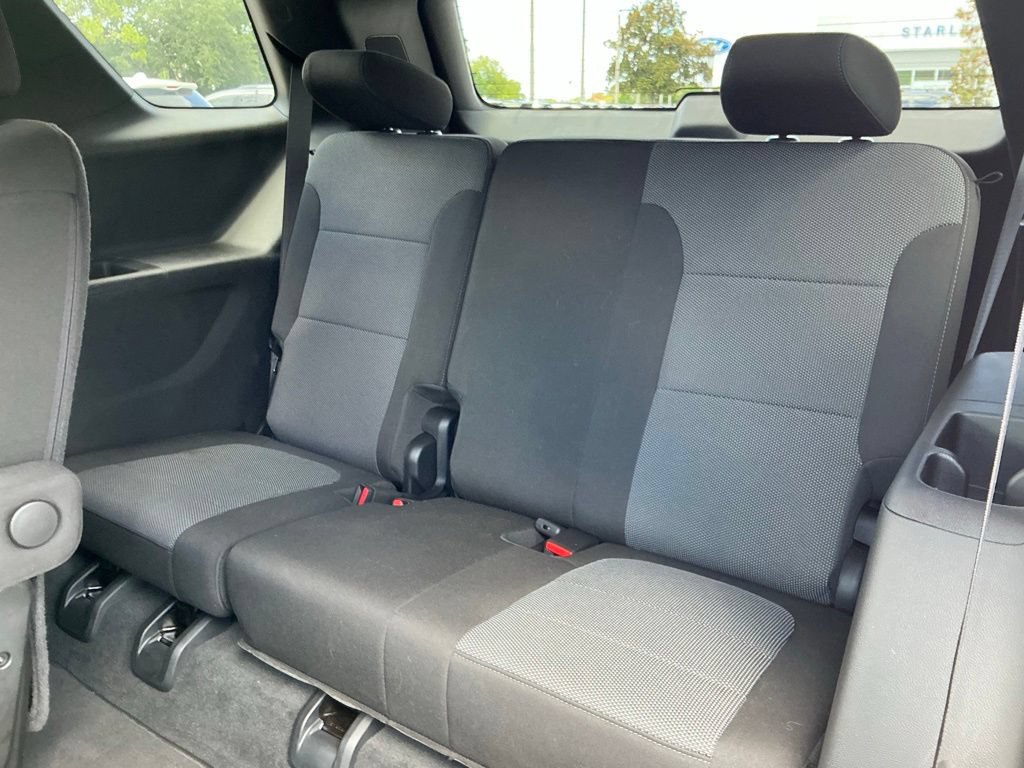 Used 2023 Chevrolet Traverse LT FWD image 33