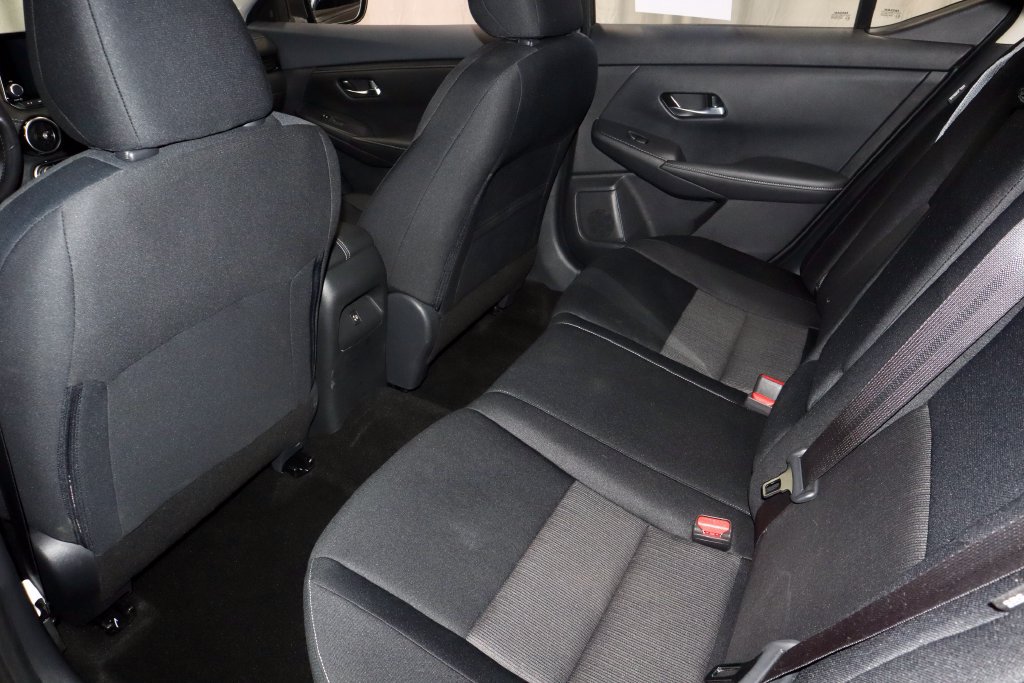 Used 2021 Nissan Sentra SV FWD image 19