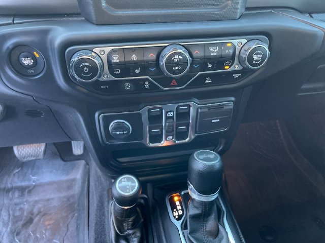 Used 2021 Jeep Wrangler Unlimited Sport AWD/4WD image 33
