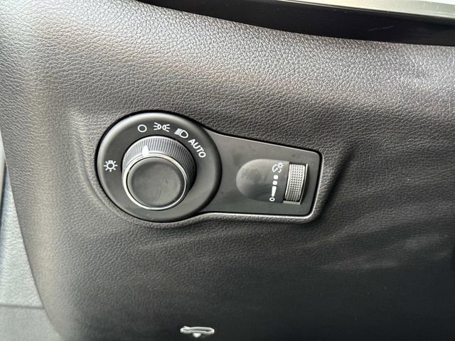 Used 2023 Jeep Compass Sport image 20