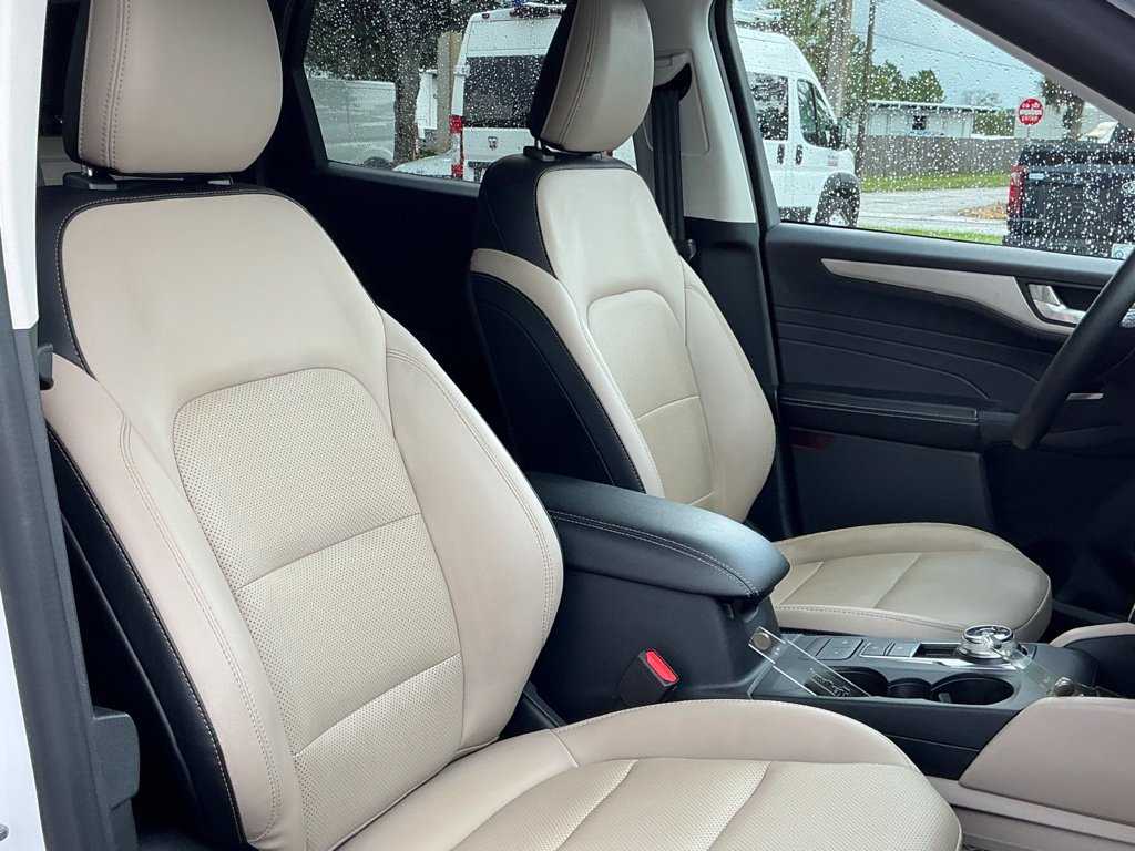 Certified 2021 Ford Escape SEL w/ Technology Package FWD image 17