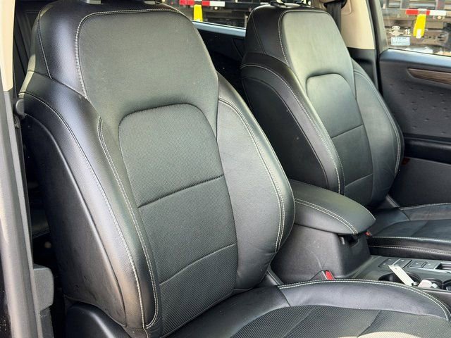 Certified 2020 Ford Escape Titanium AWD/4WD image 30