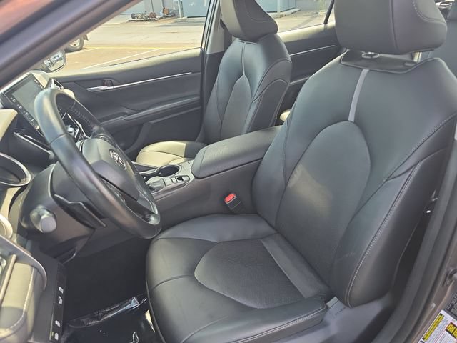 Used 2023 Toyota Camry XSE FWD image 11