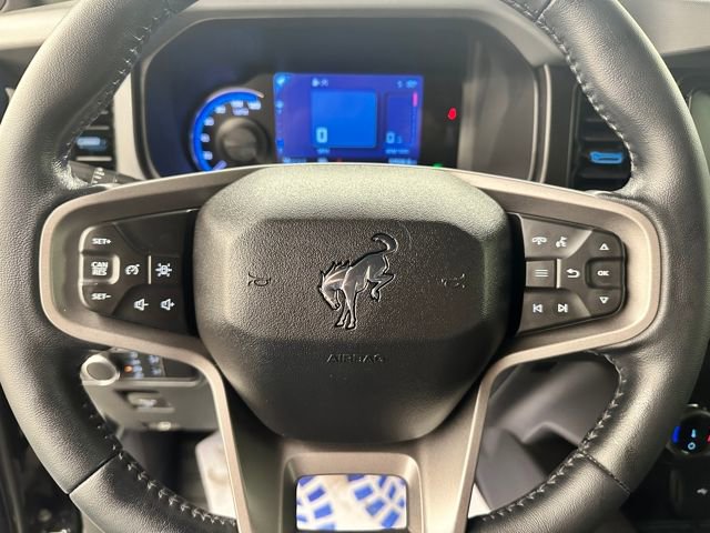 Certified 2022 Ford Bronco Black Diamond image 34