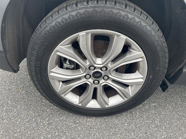 Certified 2024 Ford Edge Titanium AWD/4WD image 11
