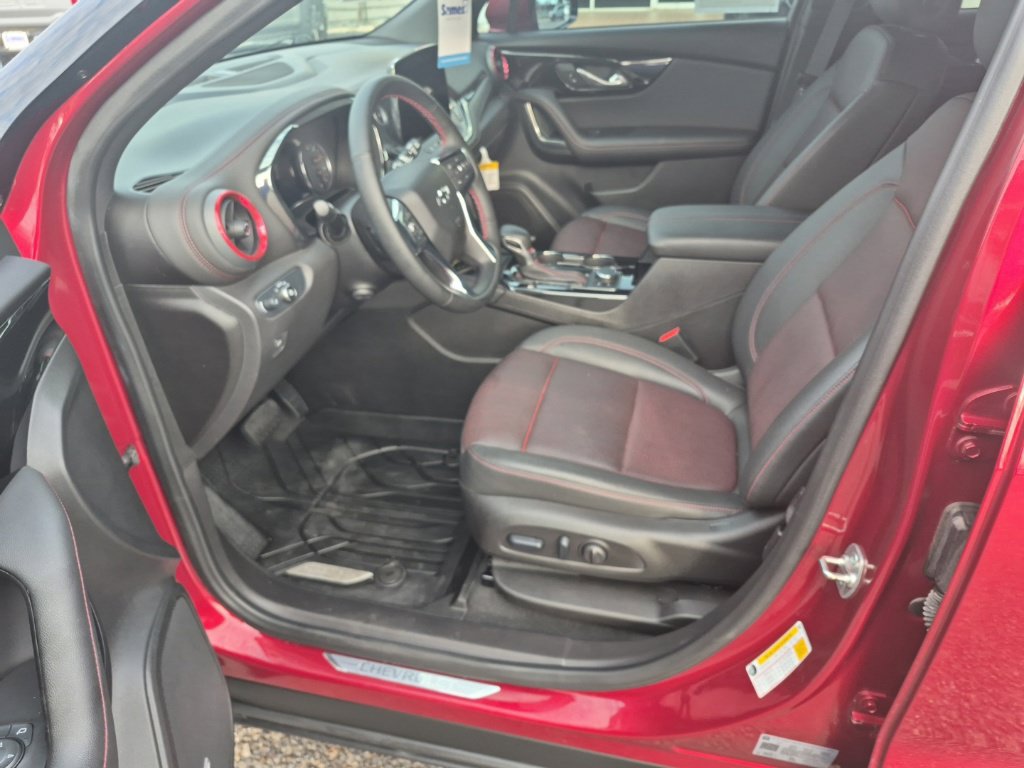 Used 2024 Chevrolet Blazer RS w/ Driver Confidence II Package FWD image 19
