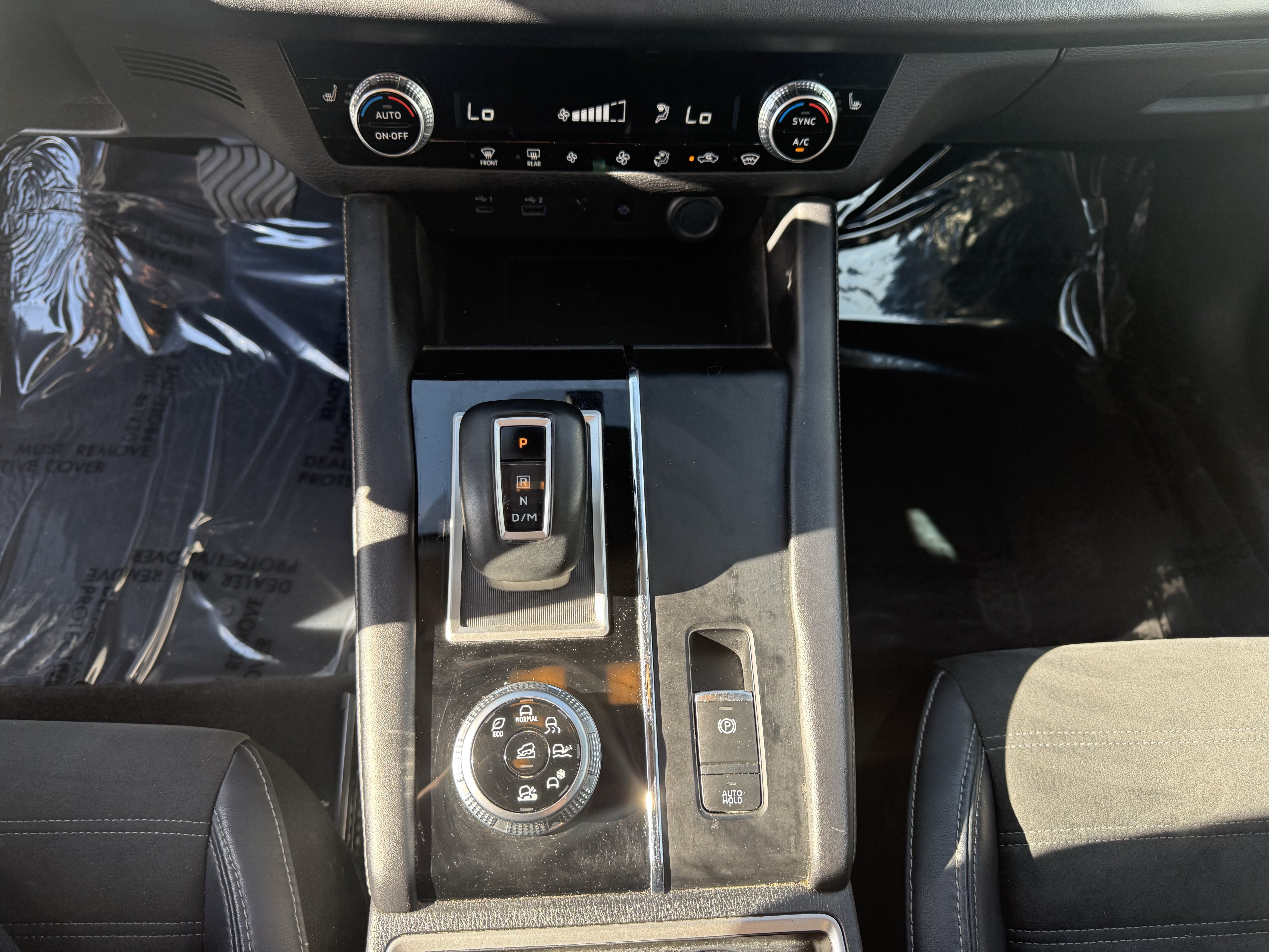 Used 2022 Mitsubishi Outlander SE AWD/4WD image 13