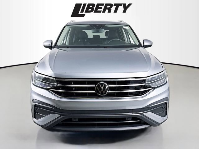 Used 2022 Volkswagen Tiguan SE image 8