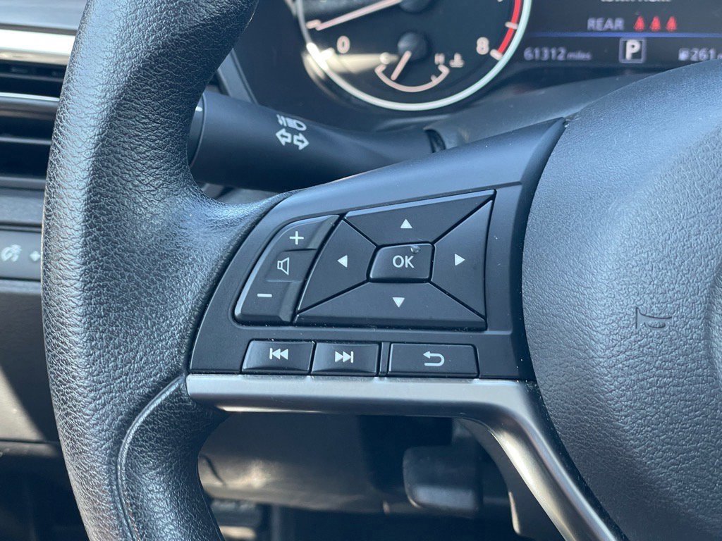 Used 2024 Nissan Altima 2.5 SV image 18