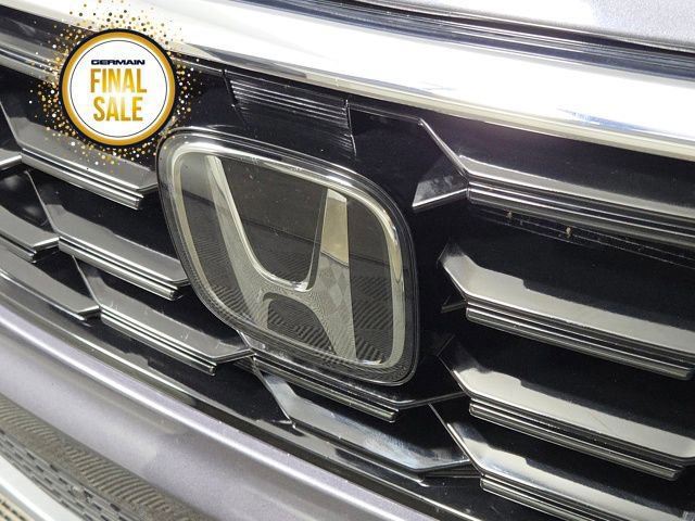 Used 2025 Honda Pilot Touring image 11