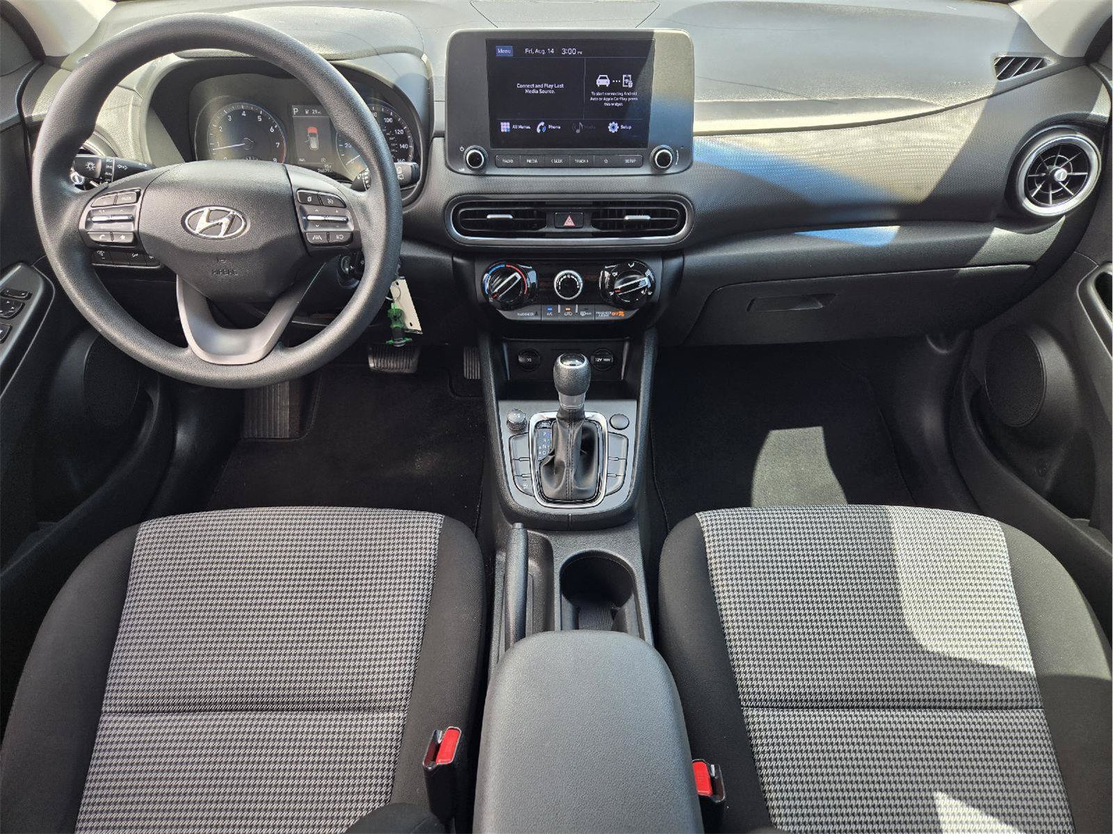 Used 2022 Hyundai Kona SE w/ Cargo Package FWD image 23