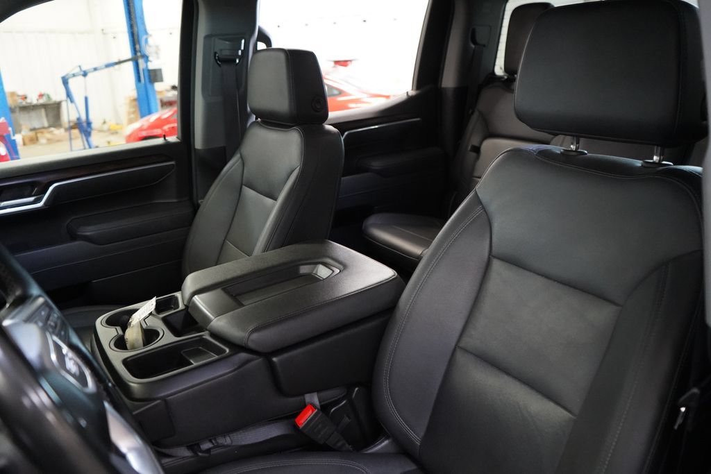 Used 2025 GMC Sierra 1500 SLT RWD image 21