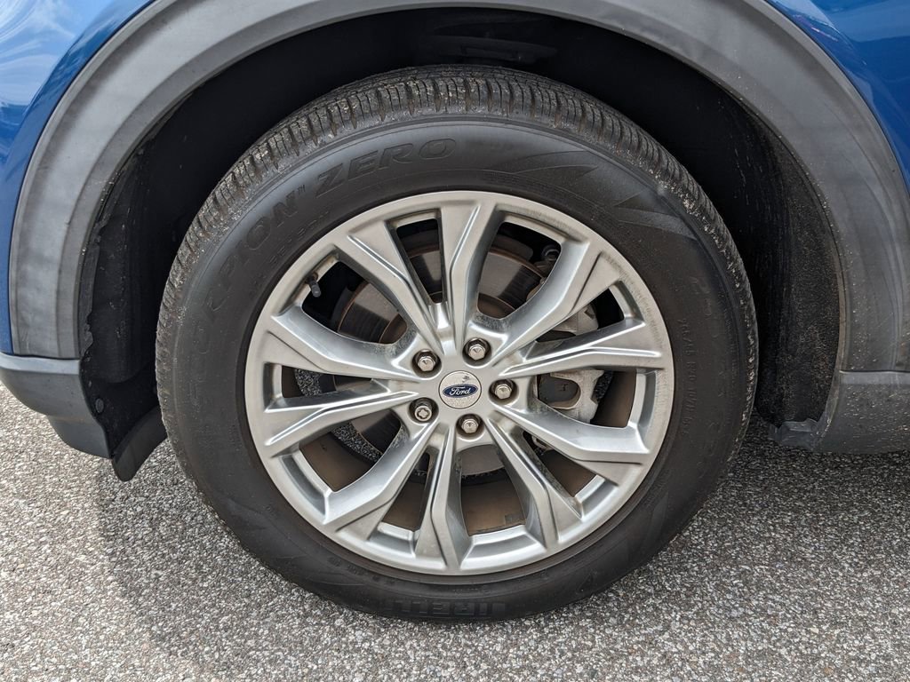 Certified 2021 Ford Explorer Limited w/ Equipment Group 301A image 33