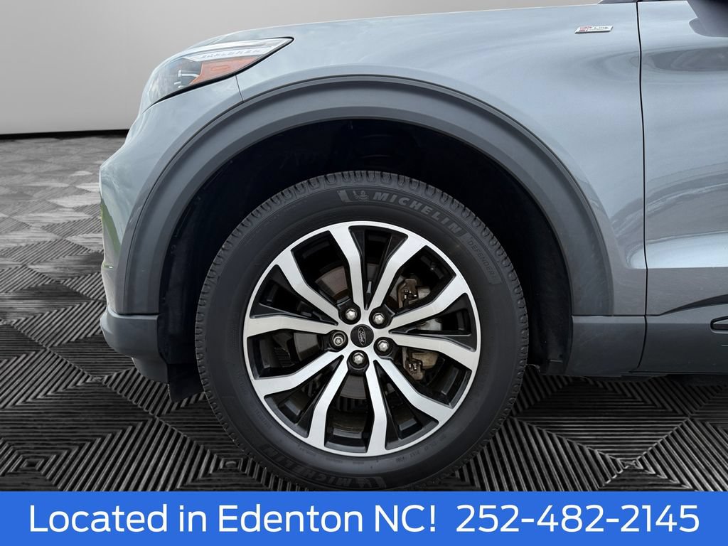 Certified 2022 Ford Explorer ST-Line AWD/4WD image 15
