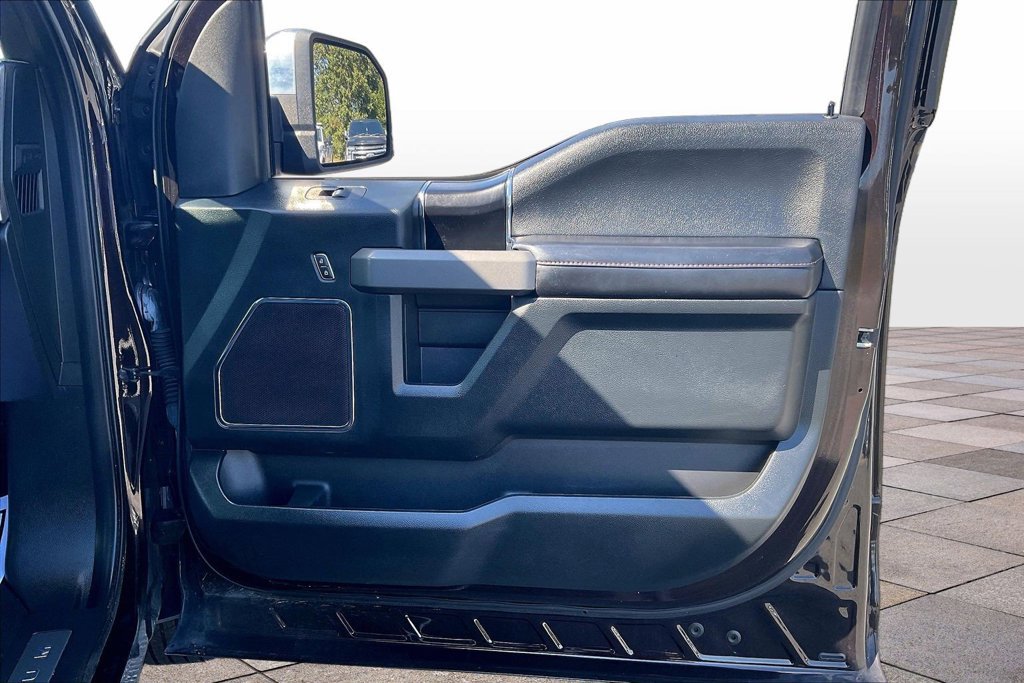 Certified 2019 Ford F150 Platinum w/ Equipment Group 701A Luxury AWD/4WD image 25