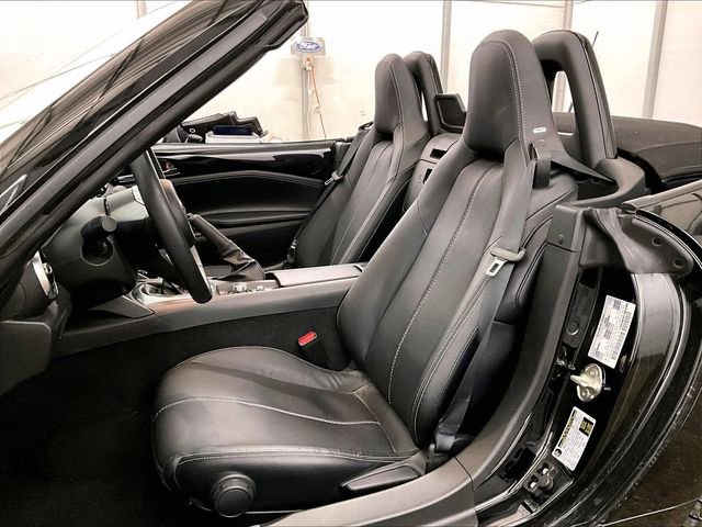 Used 2023 MAZDA MX-5 Miata Grand Touring RWD image 24