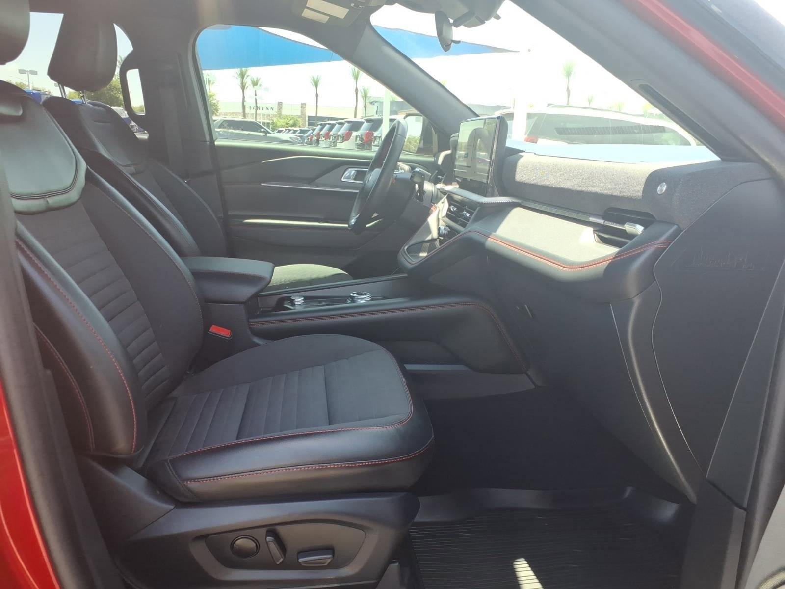 Certified 2025 Ford Explorer ST-Line RWD image 11