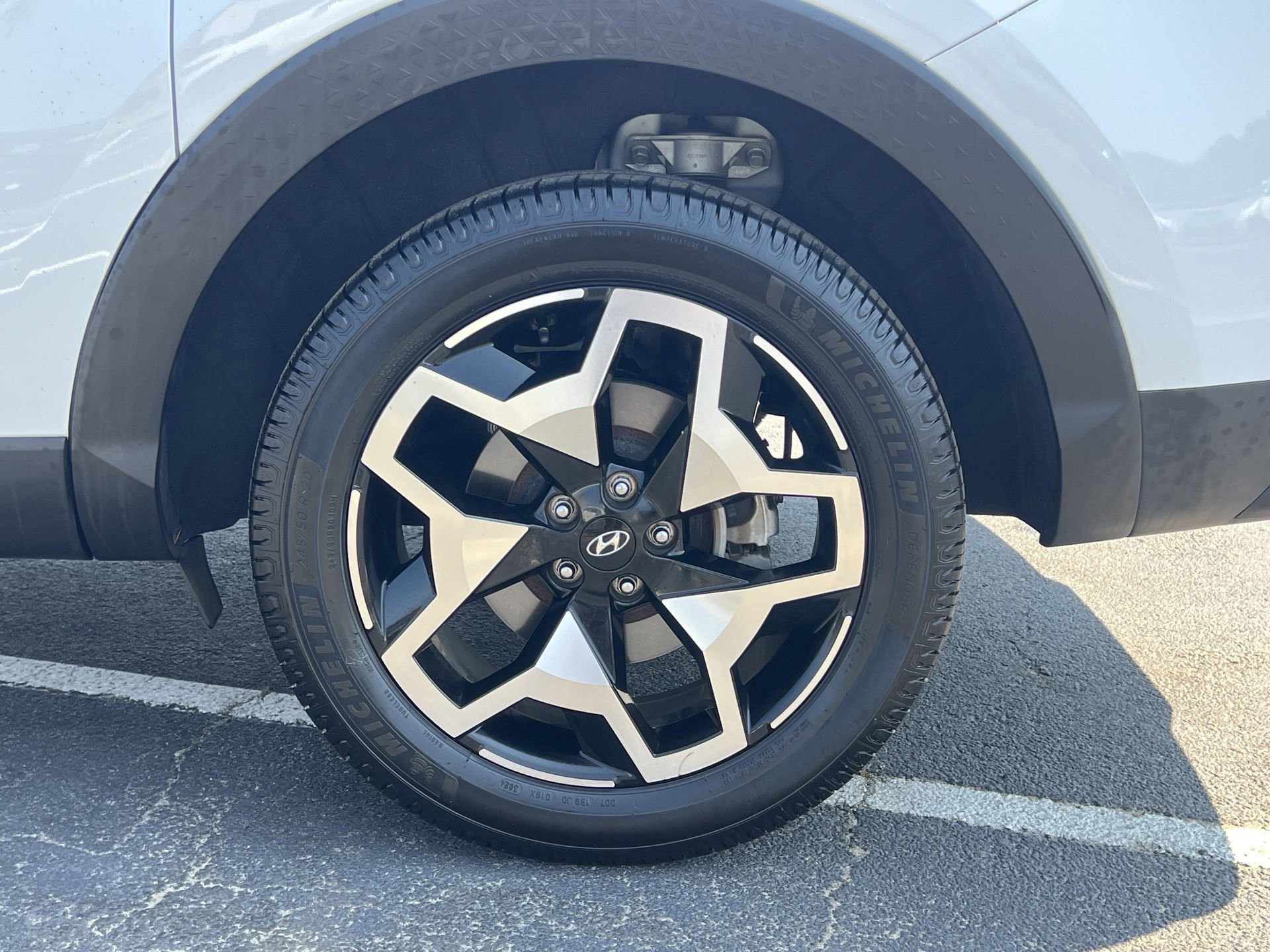 Used 2022 Hyundai Santa Cruz Limited image 34