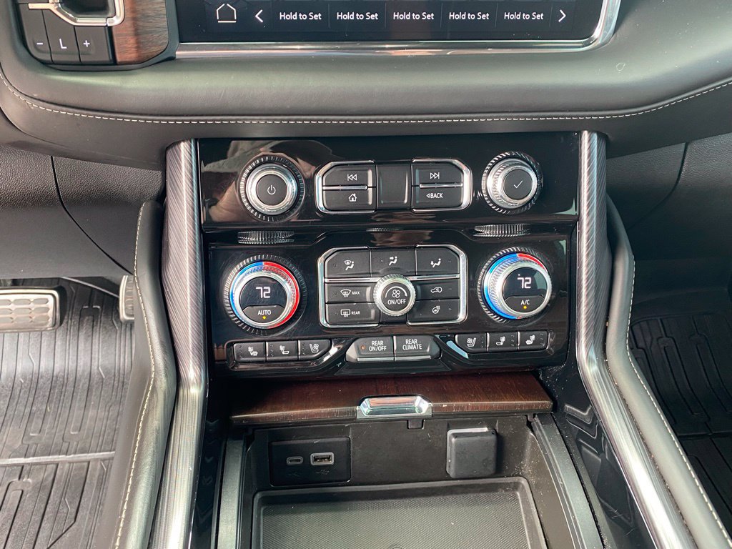 Used 2023 GMC Yukon XL Denali Ultimate AWD/4WD image 17