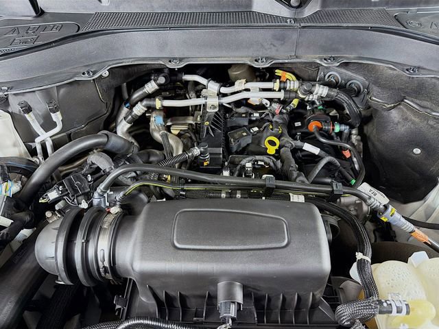 Certified 2022 Ford Explorer XLT w/ Equipment Group 202A image 37