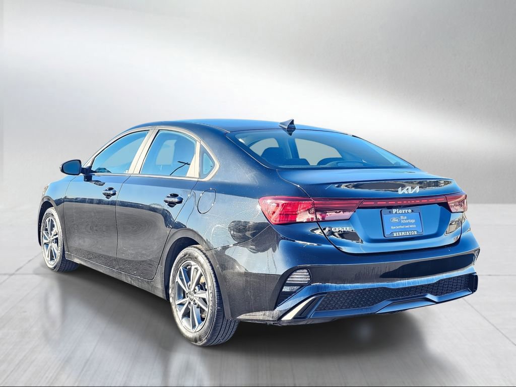 Used 2024 Kia Forte LXS image 3