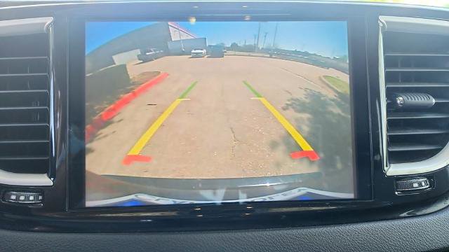 Used 2022 Chrysler Pacifica Touring-L image 19