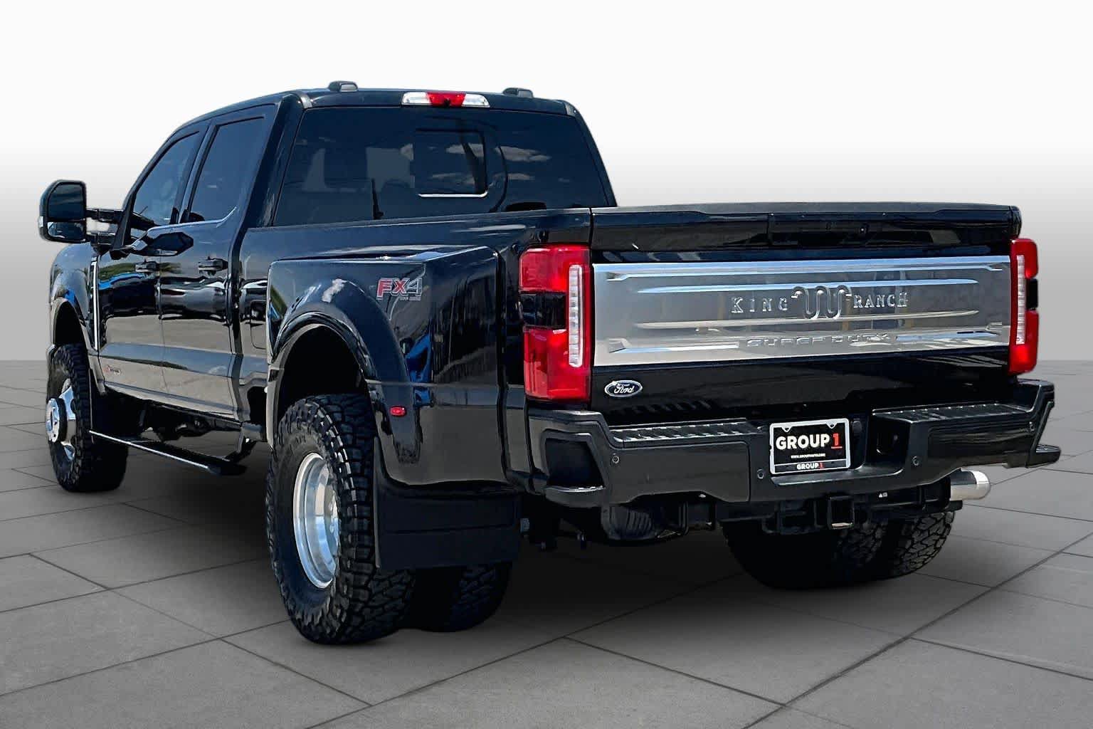 Certified 2025 Ford F350 King Ranch AWD/4WD image 11