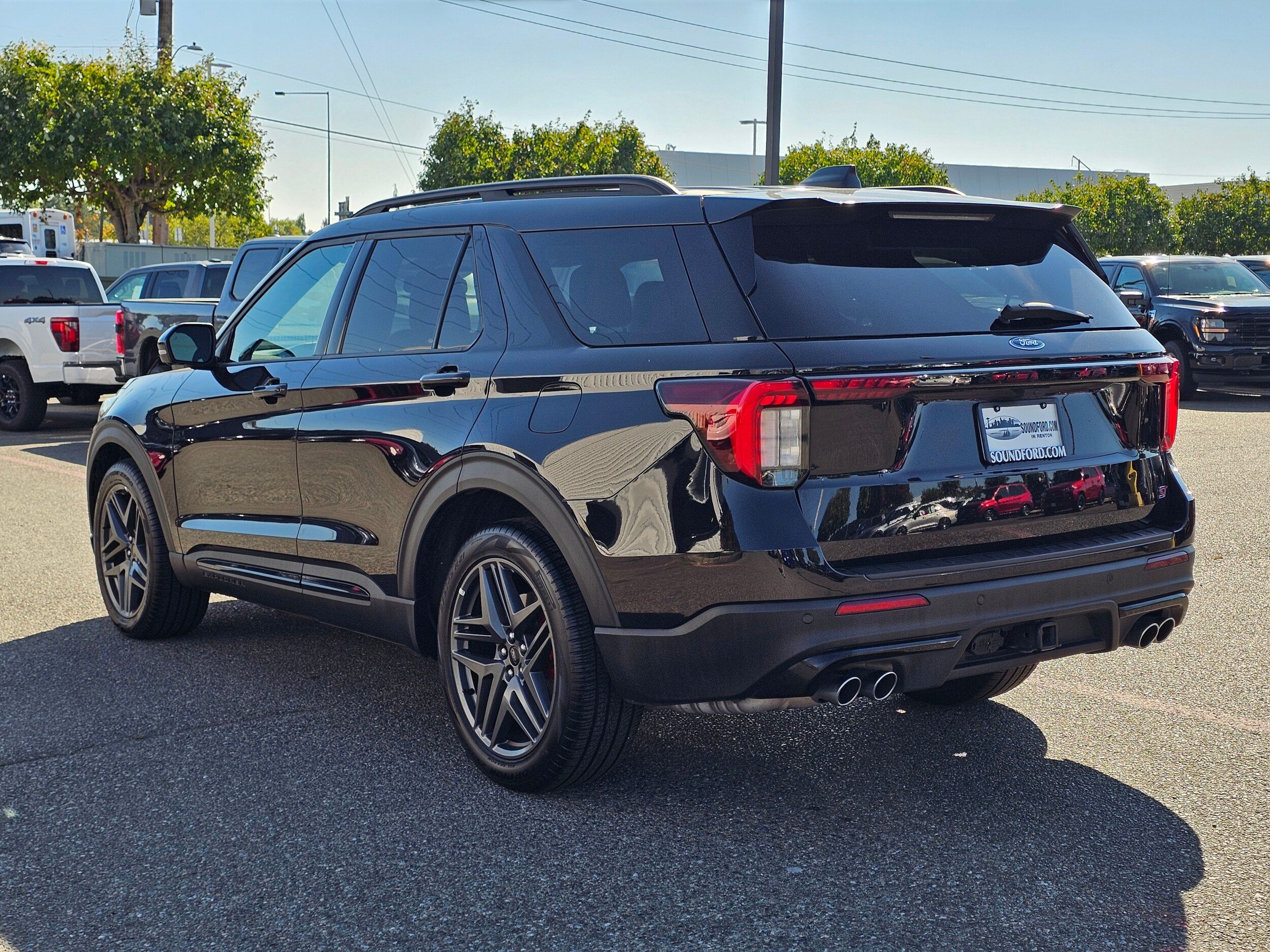 Certified 2025 Ford Explorer ST w/ Sun And Sound Package AWD/4WD image 7