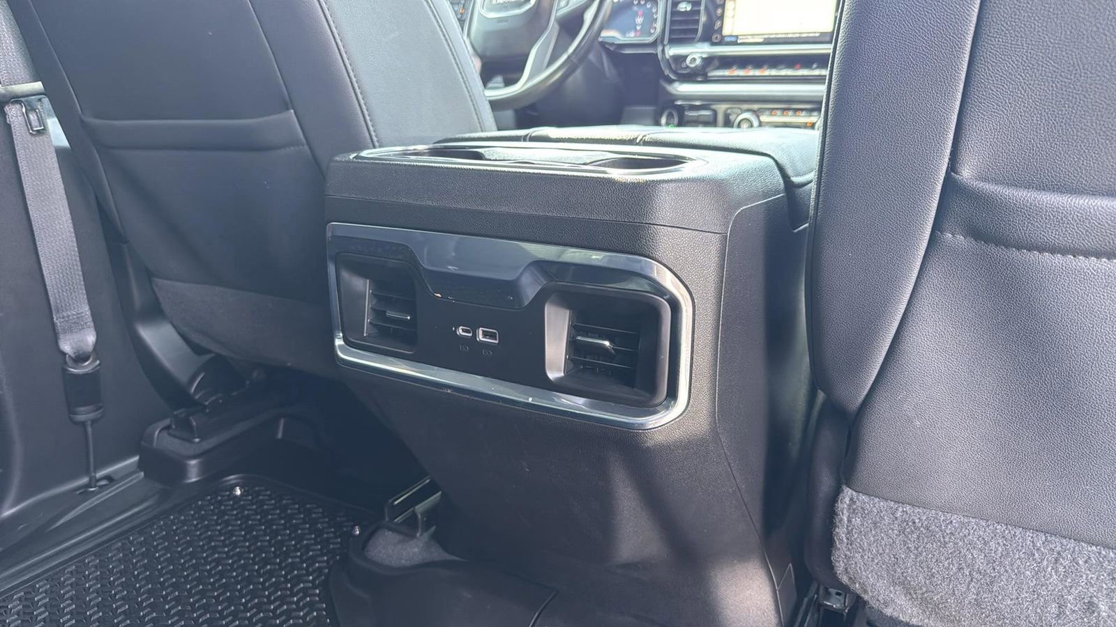 Used 2022 GMC Sierra 1500 Elevation w/ Elevation Premium Package image 28