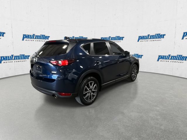 Used 2018 MAZDA CX-5 Touring w/ Preferred Equipment Package FWD image 11