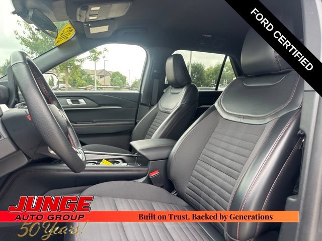 Certified 2025 Ford Explorer ST-Line AWD/4WD image 29