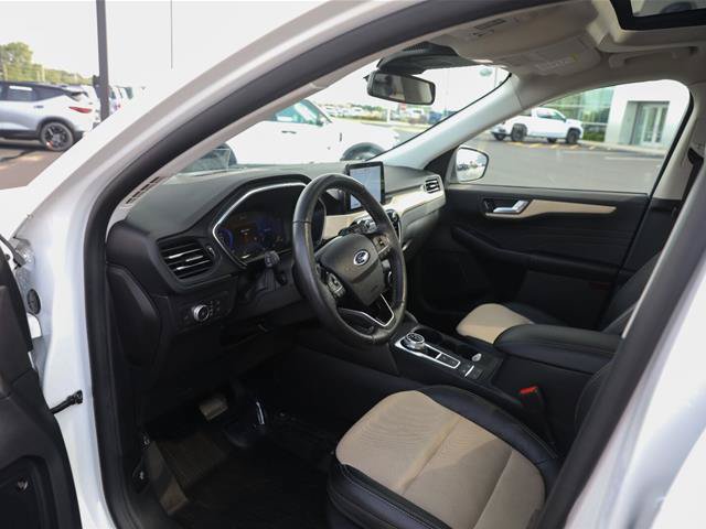 Certified 2022 Ford Escape Titanium w/ Titanium Elite Package AWD/4WD image 20