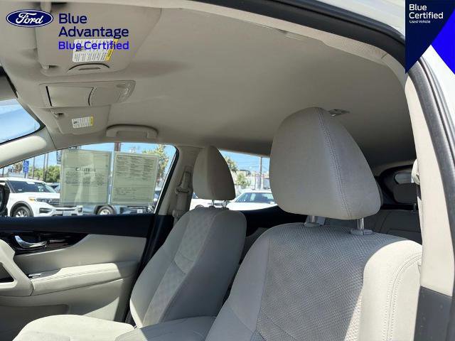 Used 2020 Nissan Rogue Sport SV w/ All-Weather Package AWD/4WD image 16
